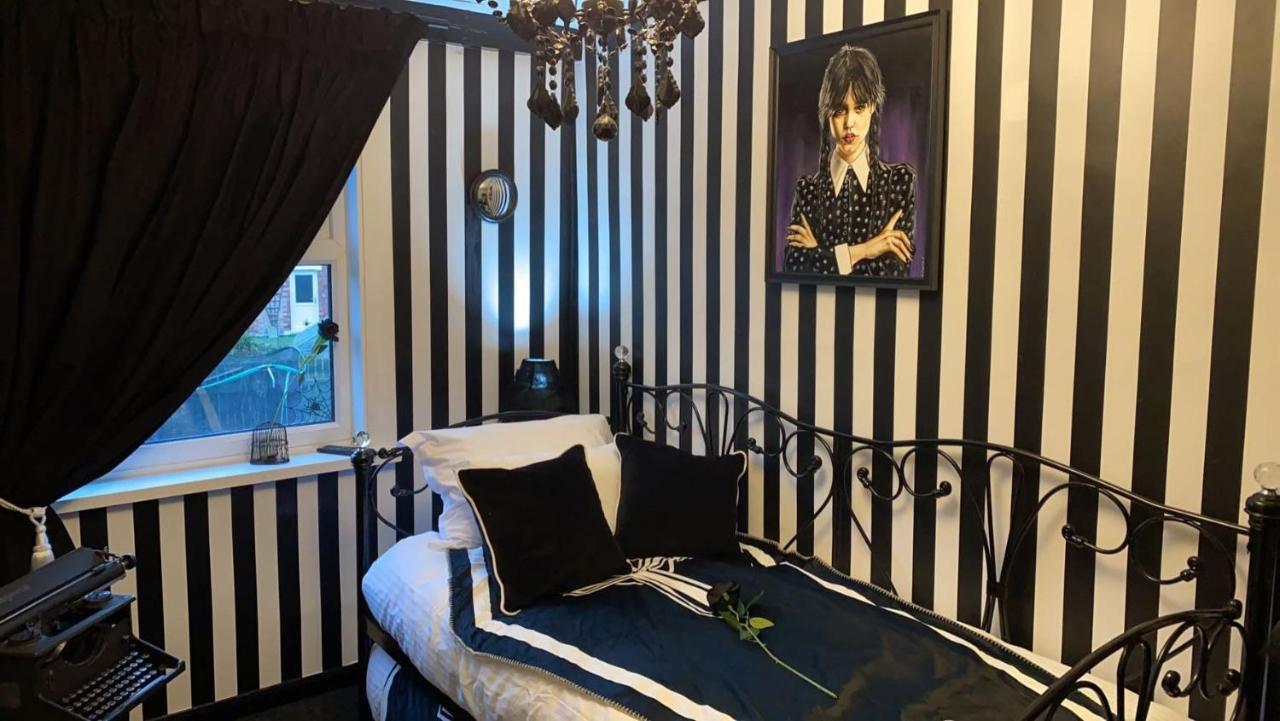 Wednesday'S Family Rooms 约克 外观 照片